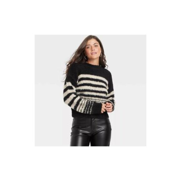 Women's Boucle Crewneck Pullover Sweater - Universal Thread Black /Cream Med NWT - Picture 1 of 6